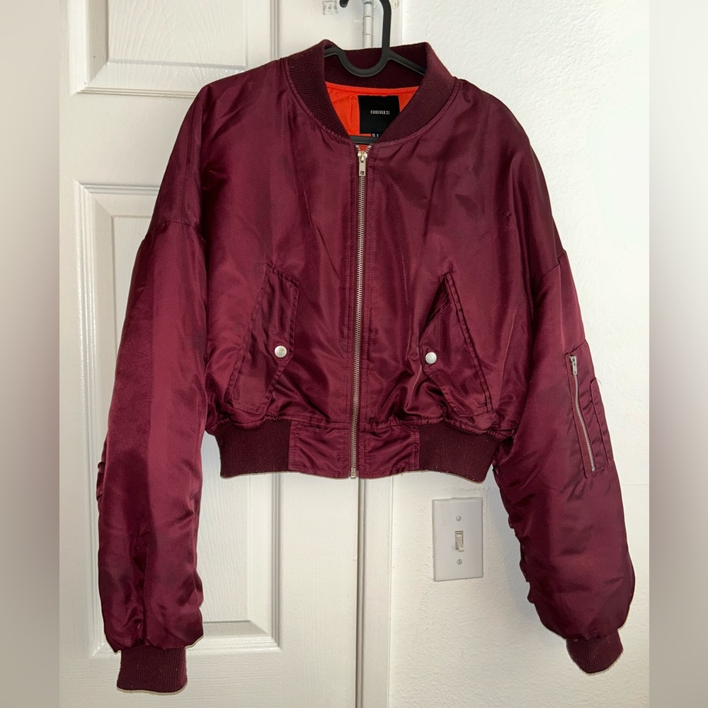 Burgundy cropped and bomber jacket with oversized, ruched sleeves